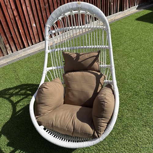 Hanging egg chair - hanging,